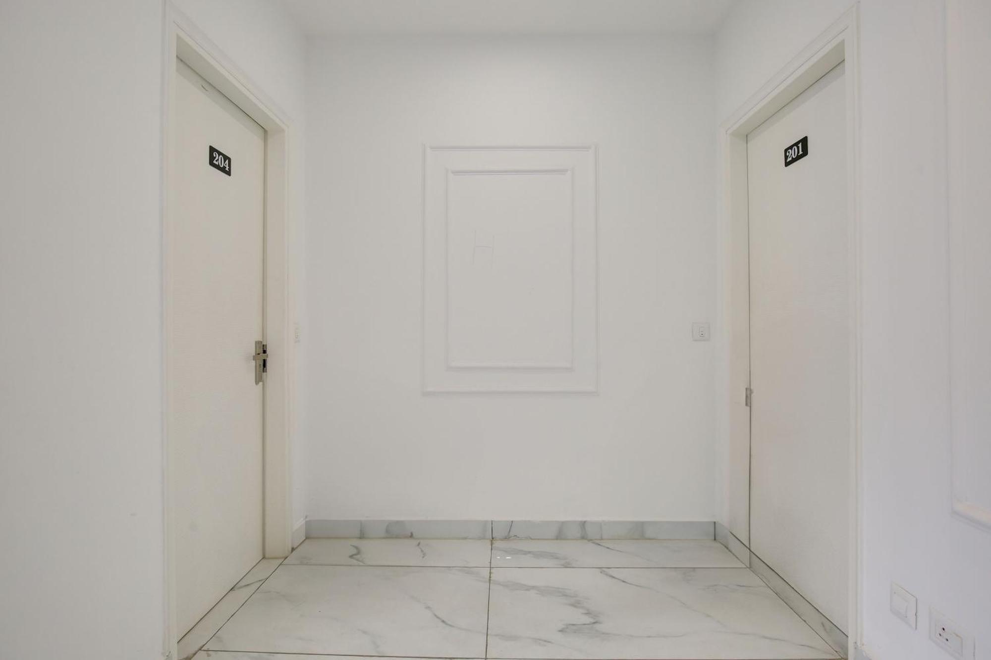 Hotel O Sky White House Ludhiana Buitenkant foto
